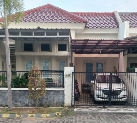 Disewa Rumah Central Park Gunung Anyar