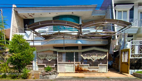 Dijual Rumah Manyar Kertoadi