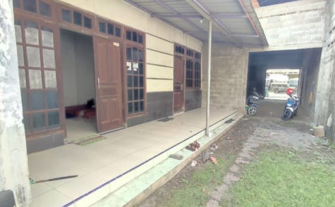 Dijual Bangunan Jalan Raya Kembang Ringgit Pungging Mojokerto