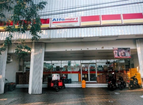 Dijual Tempat Usaha Komersial Raya Panjang Jiwo