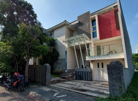 Dijual Rumah Pakuwon City Cluster San Diego
