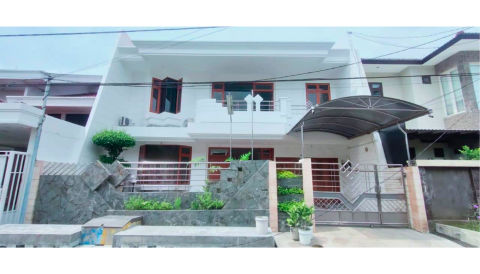 Dijual Rumah Manyar Kartika