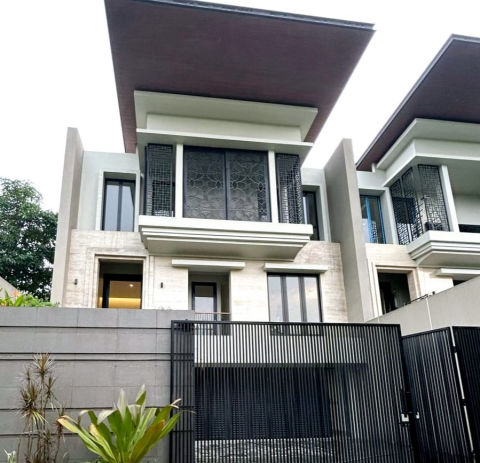 Dijual Rumah Grand Peninsula