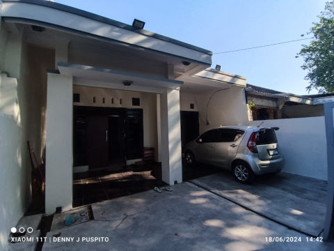 Dijual Rumah Jalan Abdul Karim Rungkut