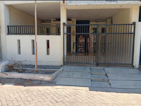 Dijual Rumah Grand Delta Sari