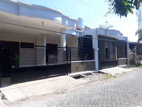 Dijual Rumah Pondok Tjandra Jalan Semangka