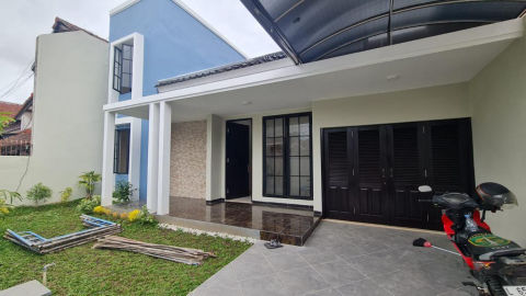 Dijual Rumah Satelit Utara