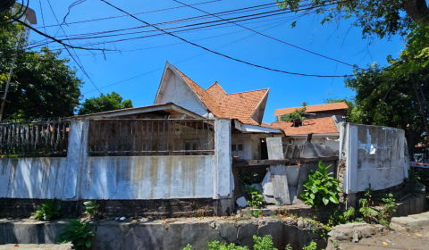 Dijual Rumah Hitung Tanah Jalan Ngagel
