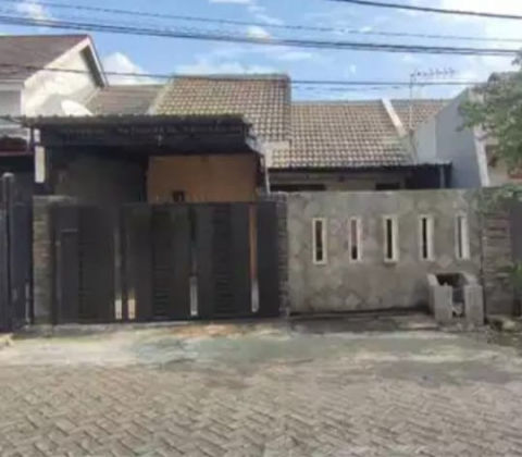 Disewa Rumah Puri Gunung Anyar Regency