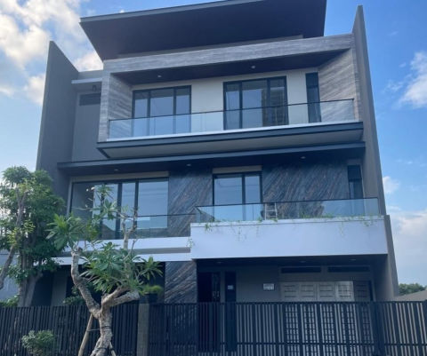 Dijual Rumah Citraland Utama Cluster North Emerald Mansion Baru Gress