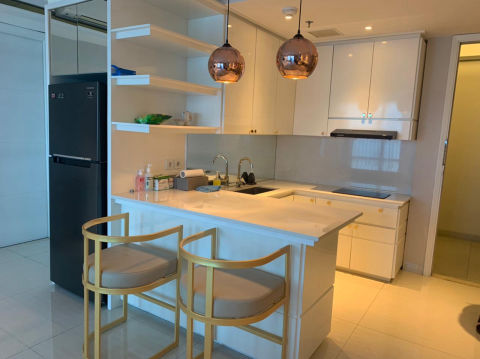 Dijual / Disewa Apartemen Lariz Mansion