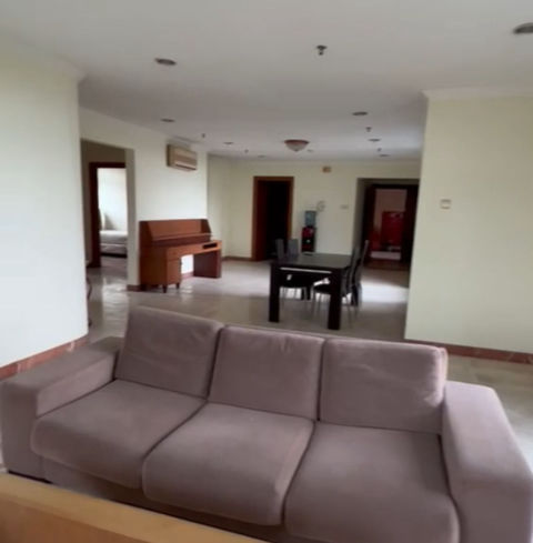 Dijual / Disewa Kondominium Graha Family Regency