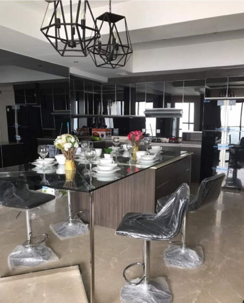 Dijual / Disewa Apartemen The Peak Tunjungan Plaza