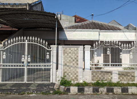 Dijual Rumah Babatan Pantai Timur