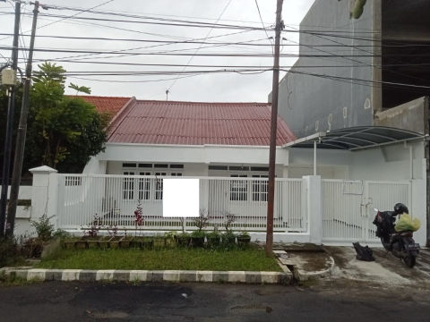 Dijual Rumah Darmo Permai Selatan