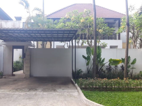 Dijual Rumah Isen Darmo Harapan