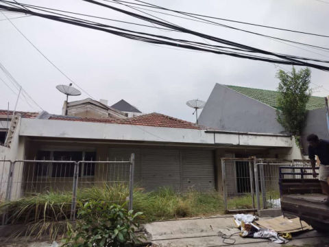 Dijual Rumah Raya Darmo Indah