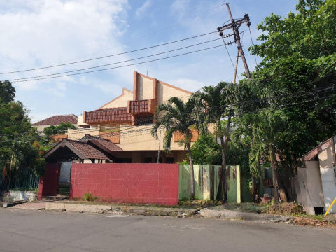 Dijual Rumah Darmo Permai Timur