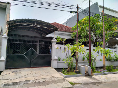 Dijual Rumah Dharmahusada Indah Timur