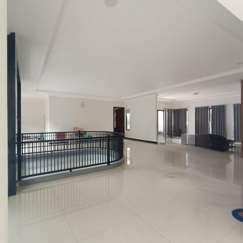 Dijual Rumah Dharmahusada Utara