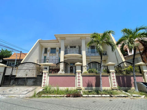 Dijual Rumah Dharmahusada Indah Barat