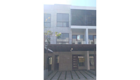Dijual / Disewa Rumah Graha Natura Cluster Garden Ville