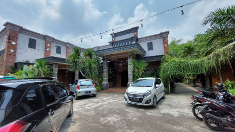 Dijual Restoran Mojowarno Jombang