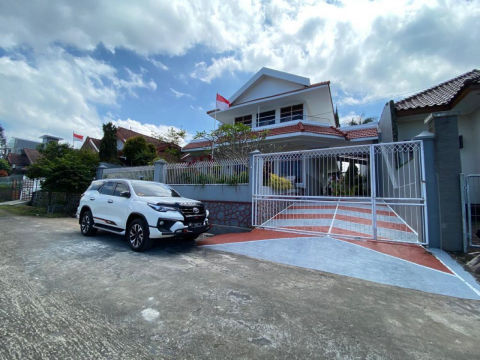 Dijual Villa Batu