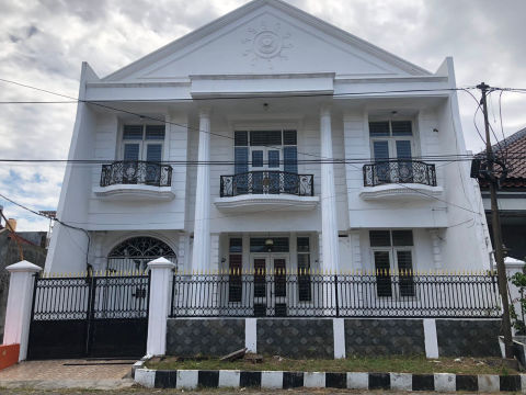 Dijual / Disewa Rumah Manyar Tirtomoyo