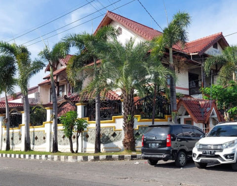 Dijual Rumah Manyar Kartika