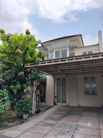 Dijual Rumah Pakuwon Indah Cluster The Mansion