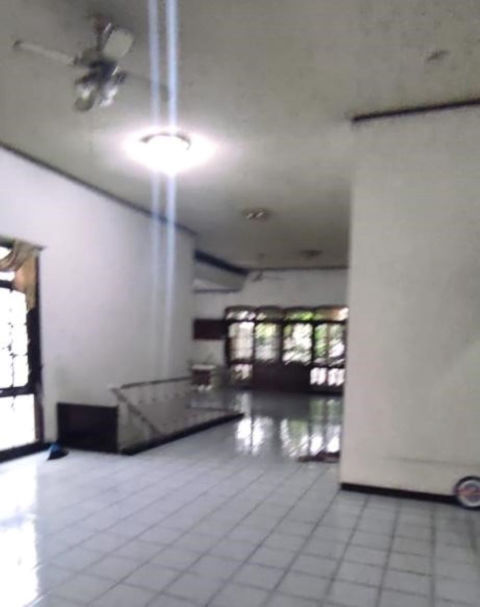 Dijual / Disewa Komersial Mayjend Sungkono