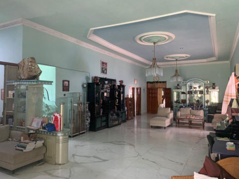 Dijual Rumah Komersial Raya Kupang Baru