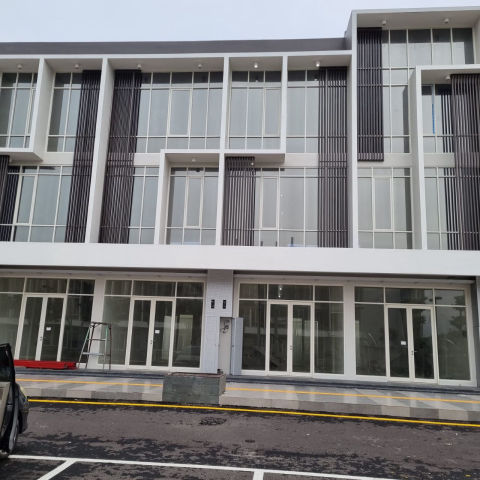 Disewa Ruko Komersial Northwest Boulevard