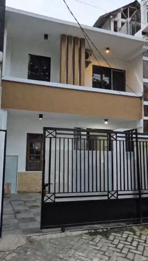 Dijual Babatan Pratama