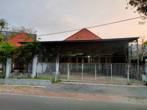 Dijual Rumah Jalan Setail