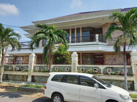 Dijual Rumah Komersial Jalan Seruni