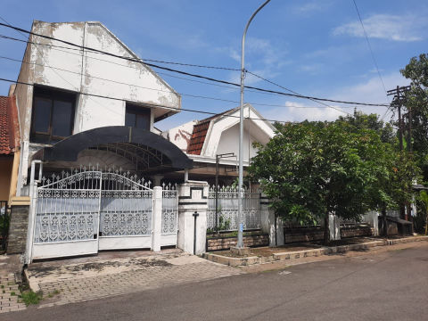 Dijual Rumah Jalan Kertomenanggal Ahmad Yani