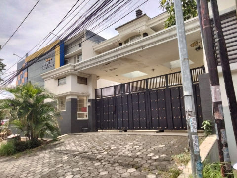 Disewa Rumah Komersial Raya Tenggilis