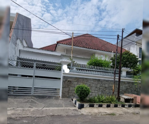 Dijual Rumah Dharmahusada Indah