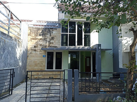 Dijual Rumah Green Lake Wonorejo Rungkut