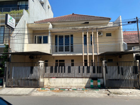 Dijual Rumah Raya Wiguna Timur