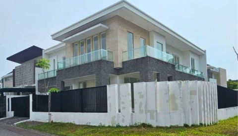 Dijual Rumah Citraland Utama Cluster Bukit Golf Modern Minimalis
