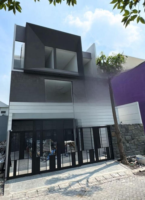 Dijual Rumah Citraland Utama Minimalis Baru Gress