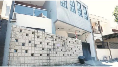 Dijual Rumah Usaha Simpang Darmo Permai Selatan
