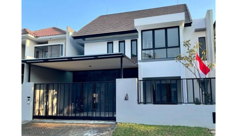 Dijual Rumah Dian Istana Park Avenue