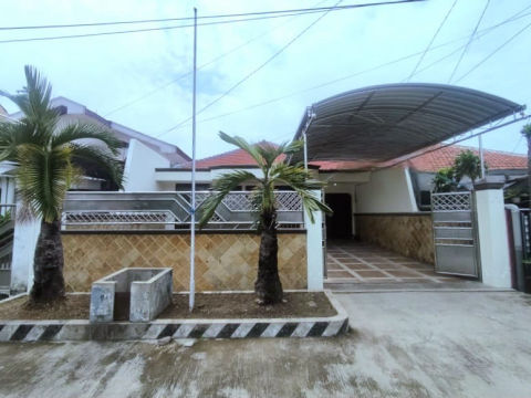 Dijual / Disewa Rumah Kutisari Selatan