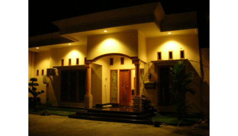 Dijual Rumah dan Gudang Jl. Raya Denpasar-Gilimanuk, Bali