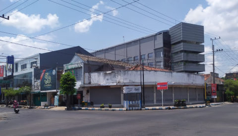 Dijual Bangunan Usaha Jalan Basuki Rahmad, Tulungagung