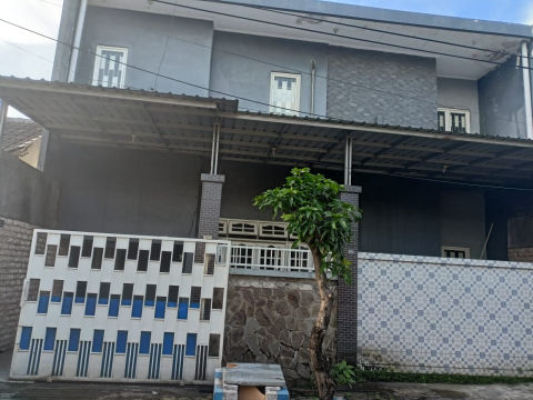Dijual Rumah di Wisma Tropodo, Waru